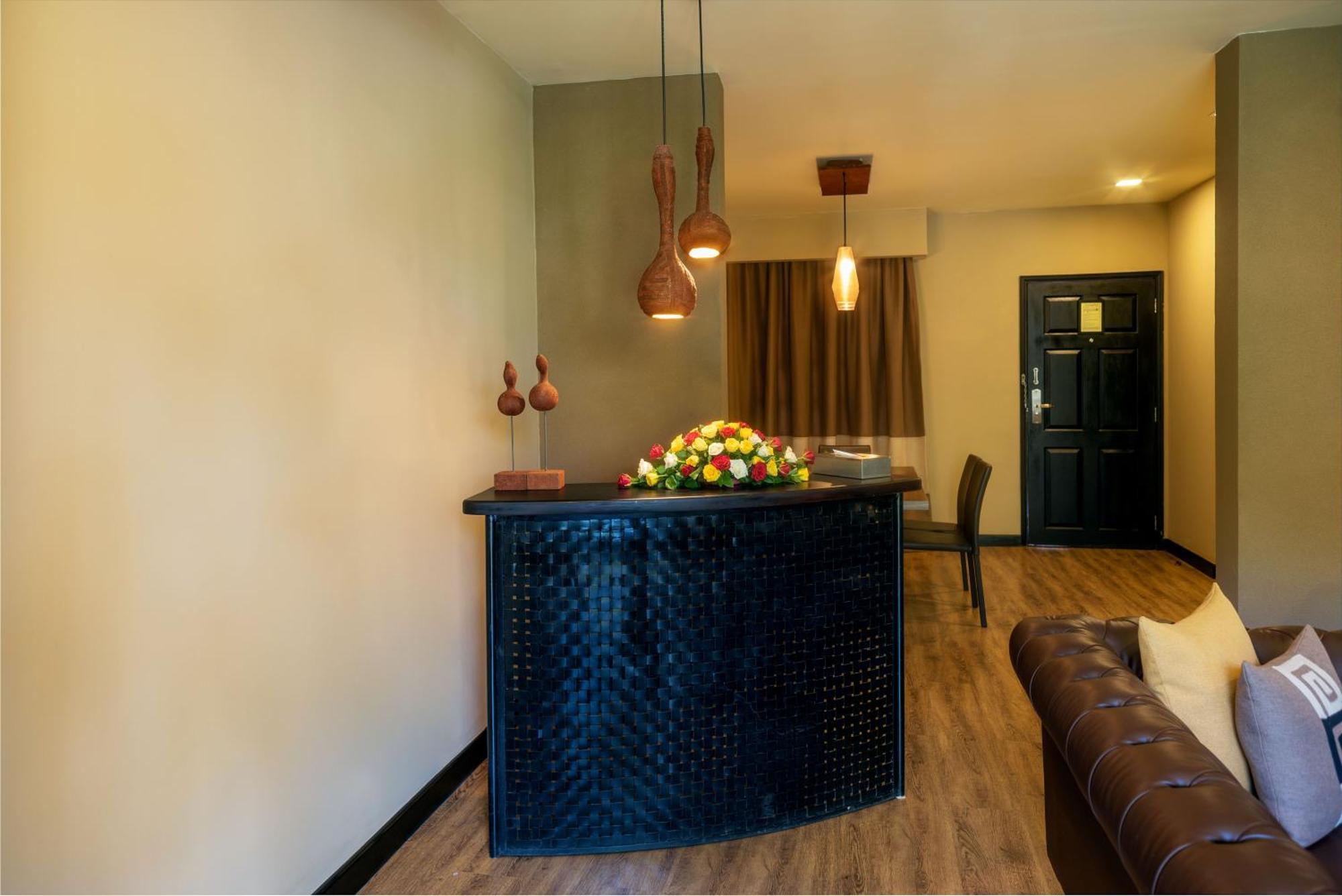 Speke Resort And Conference Center Kampala Extérieur photo